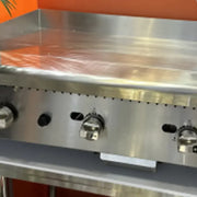 CP-G24-M commercial 2-burner flat-top gas griddle, stainless steel