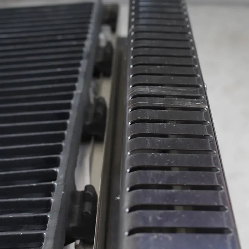 CHZ-4G-F floor-standing gas lava rock char-grill, 201 stainless steel